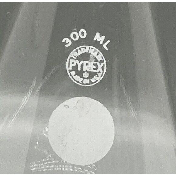 Vintage 300 ml Pyrex Erlenmeyer Flask Beaker Glass Lab Chemistry USA Heat School - Picture 5 of 5